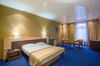 Отель Metropol Hotel Могилев Улучшенный двухместный номер с 1 кроватью-1
